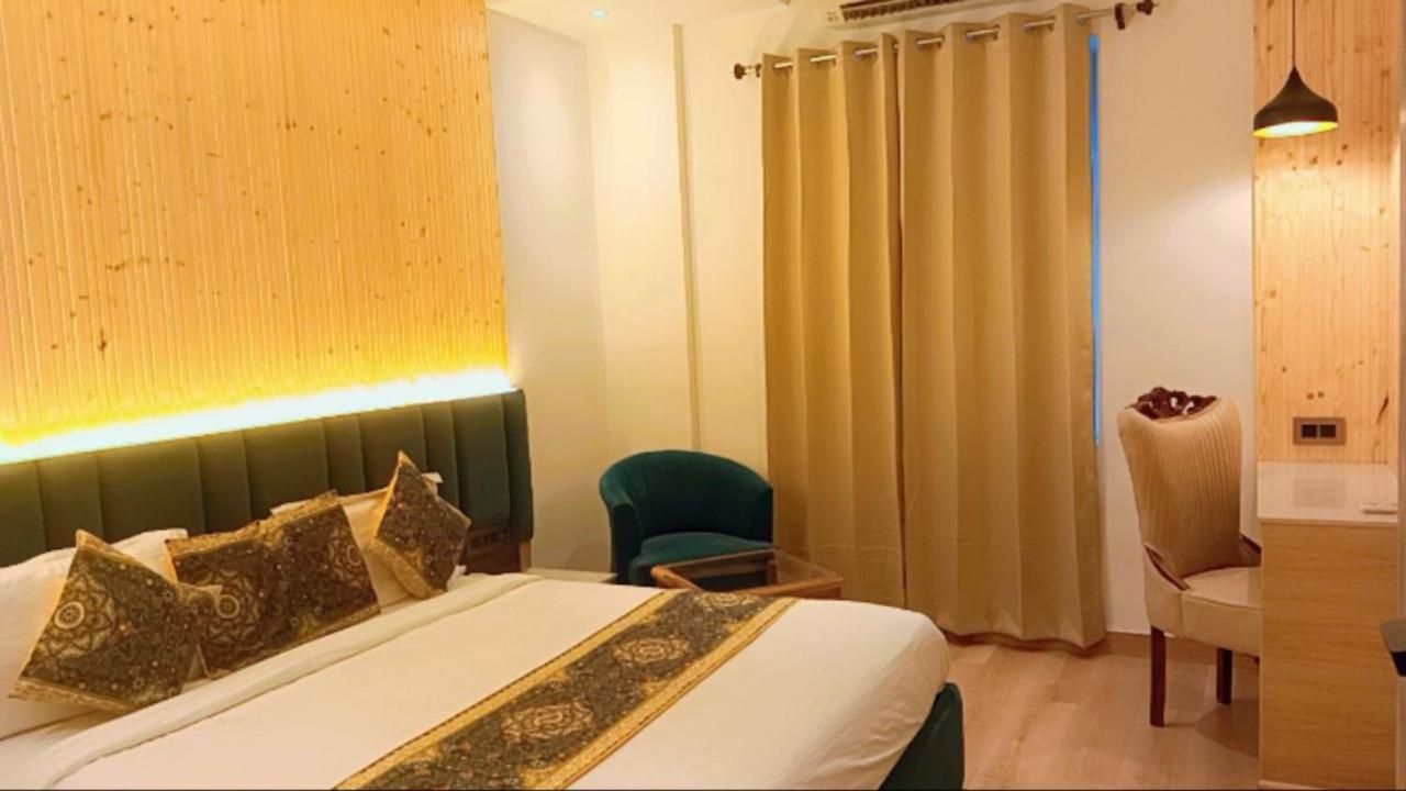 Hotel King'S Way Amritsar Esterno foto