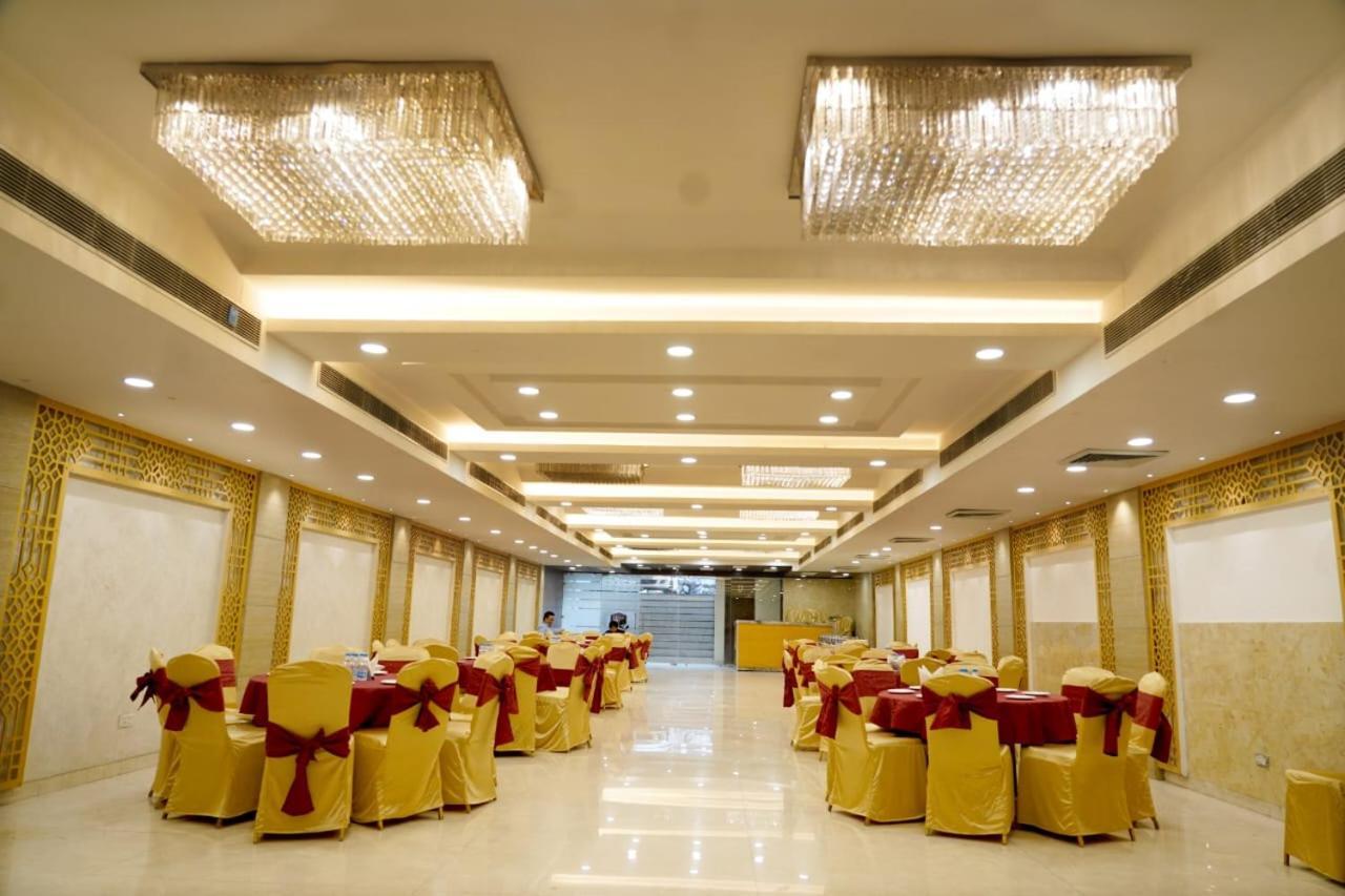 Hotel King'S Way Amritsar Esterno foto